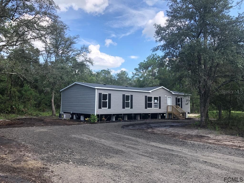 10660 WEATHERBY AVENUE HASTINGS, FL 32145
