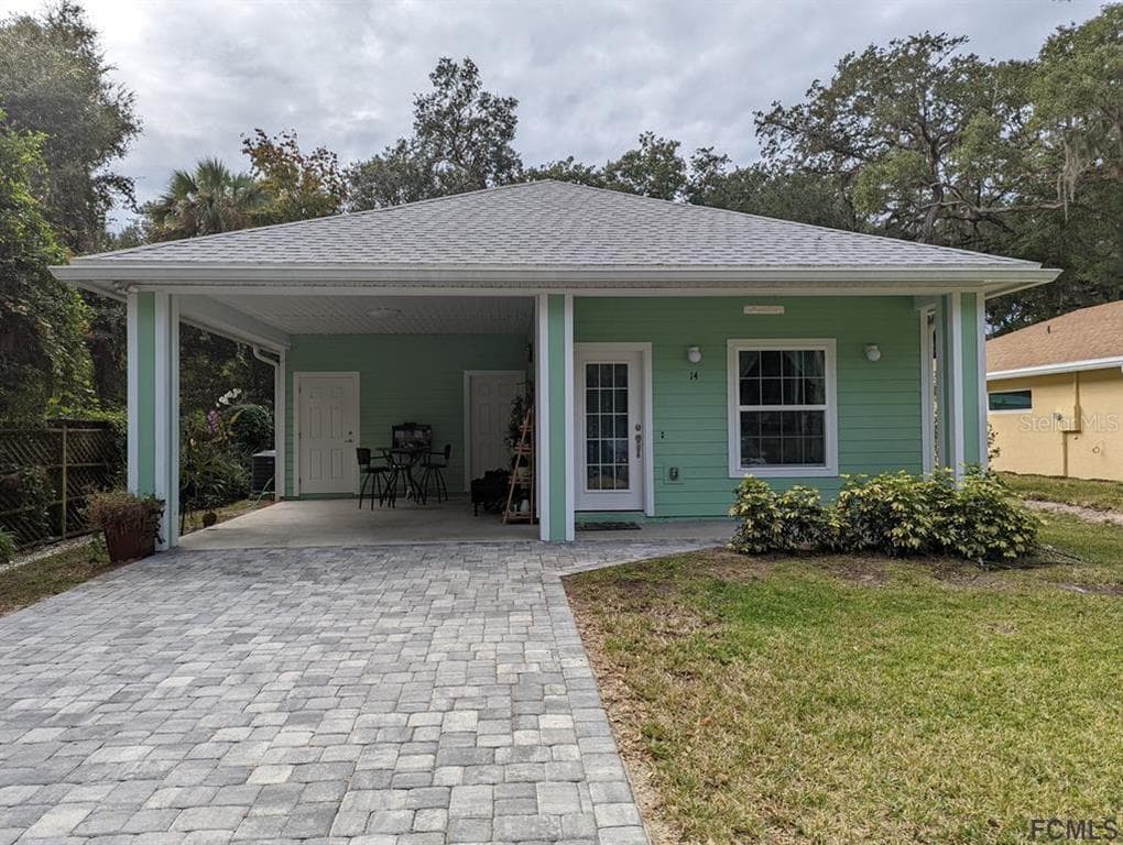 14 SEMINOLE AVENUE PALM COAST, FL 32137