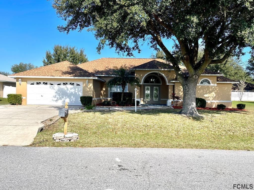 27 LOUISVILLE DRIVE PALM COAST, FL 32137