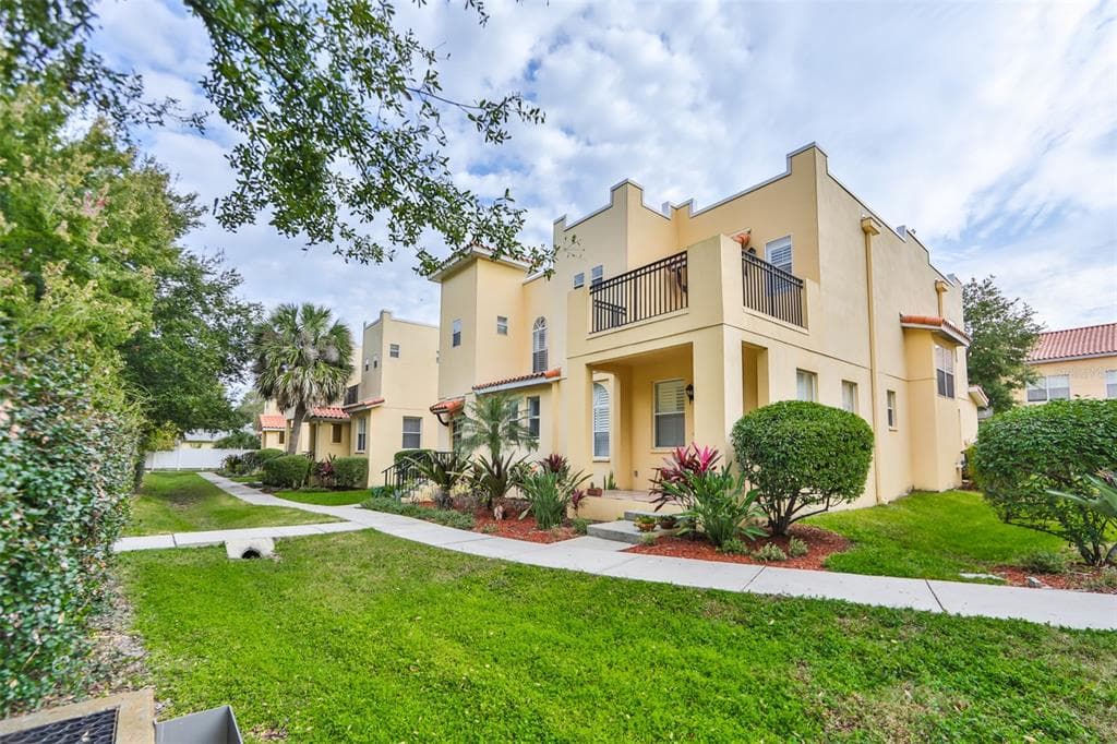 3153 TOSCANA CIRCLE TAMPA, FL 33611