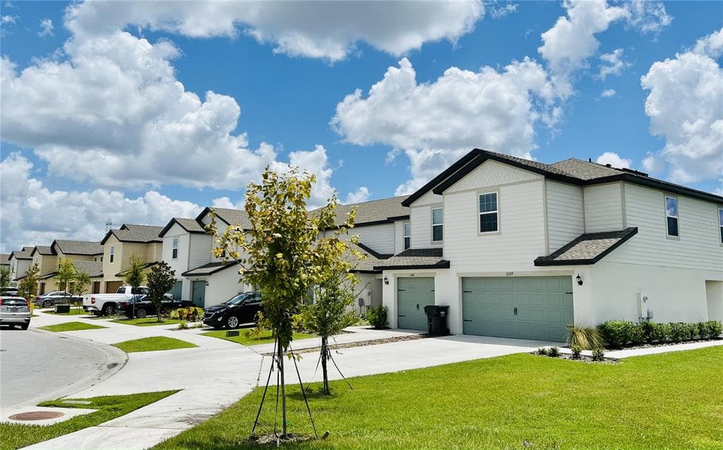 5337 COMPANION LANE TAMPA, FL 33619