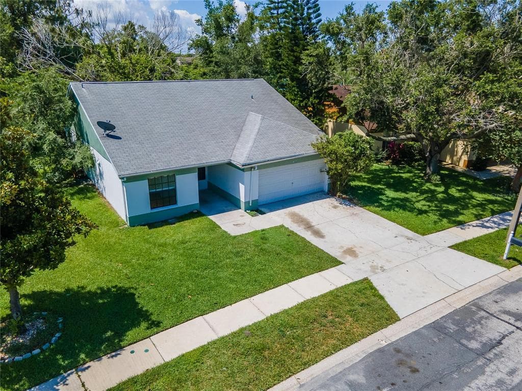 1606 SANDERLING COURT BRANDON, FL 33511