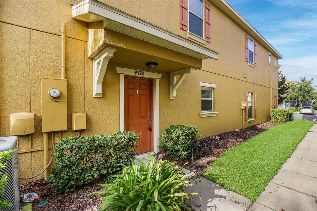4726 SOMERSET HILL LANE RIVERVIEW, FL 33578