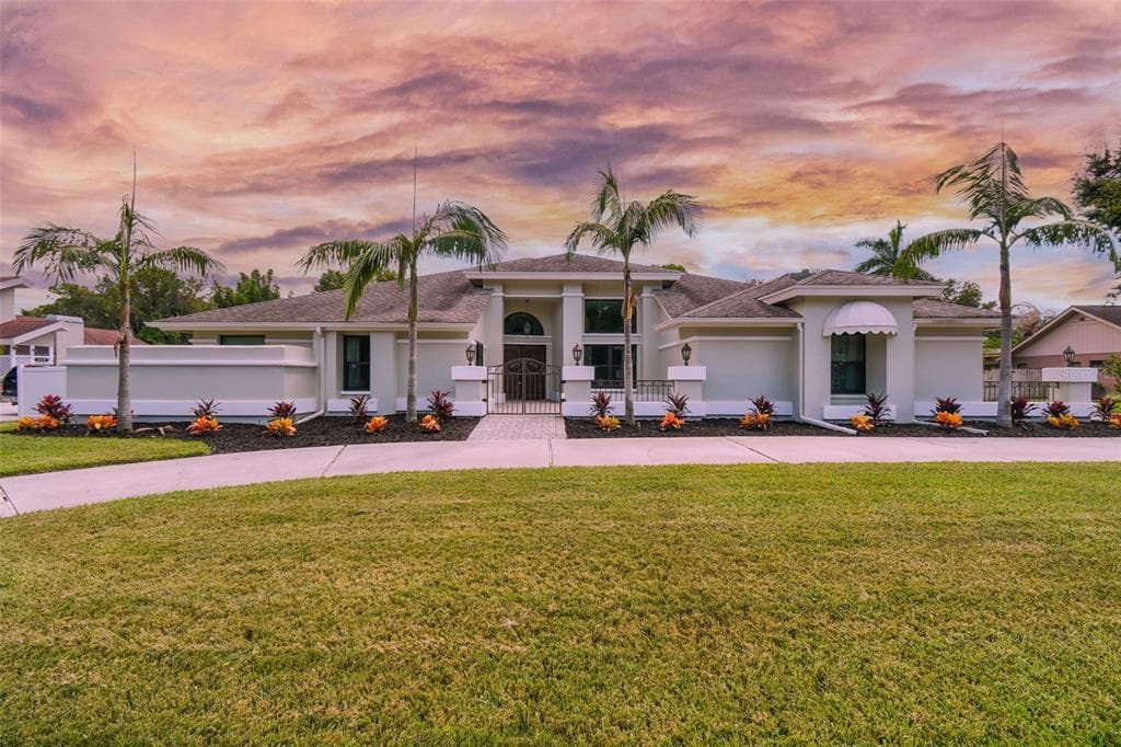 6817 RIVERVIEW BOULEVARD BRADENTON, FL 34209