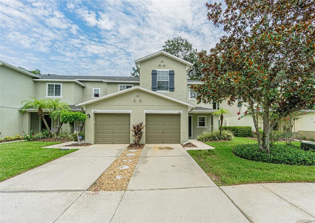 2928 ROYAL TUSCAN LANE VALRICO, FL 33594