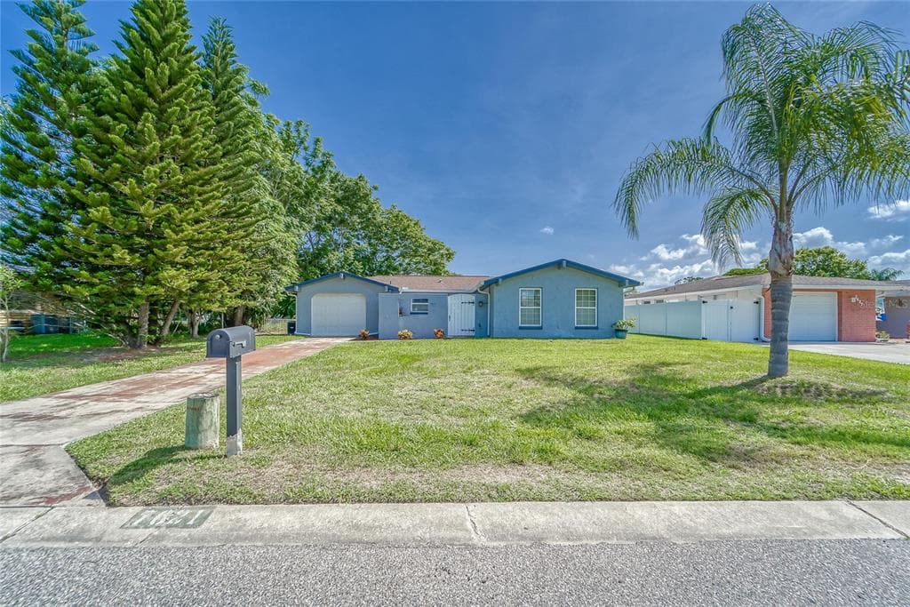 7621 BOUGENVILLE DRIVE PORT RICHEY, FL 34668
