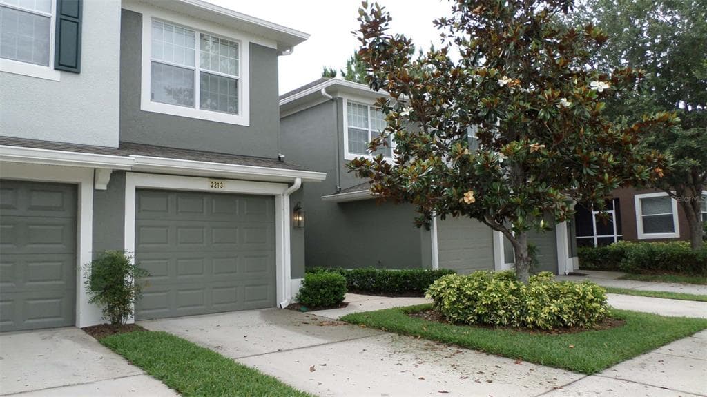2213 KINGS PALACE DRIVE UNIT 2213 RIVERVIEW, FL 33578