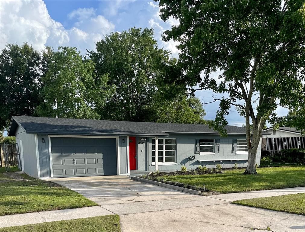 3220 MAHALIA PLACE ORLANDO, FL 32805