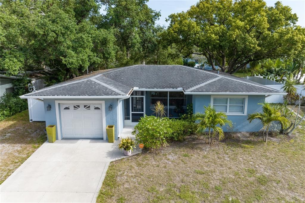 10980 104TH AVENUE SEMINOLE, FL 33778