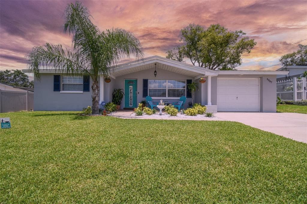 5307 BAROQUE DRIVE HOLIDAY, FL 34690