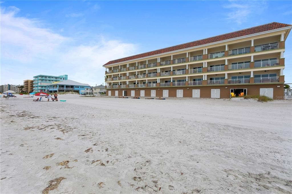 14010 GULF BOULEVARD UNIT 302