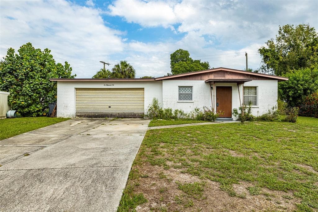 6002 FROND WAY APOLLO BEACH, FL 33572