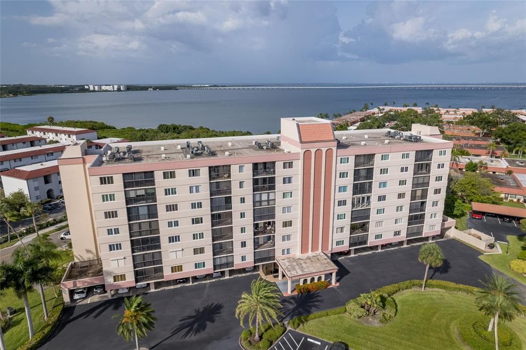 19029 US HIGHWAY 19 N UNIT 9-404 CLEARWATER, FL 33764