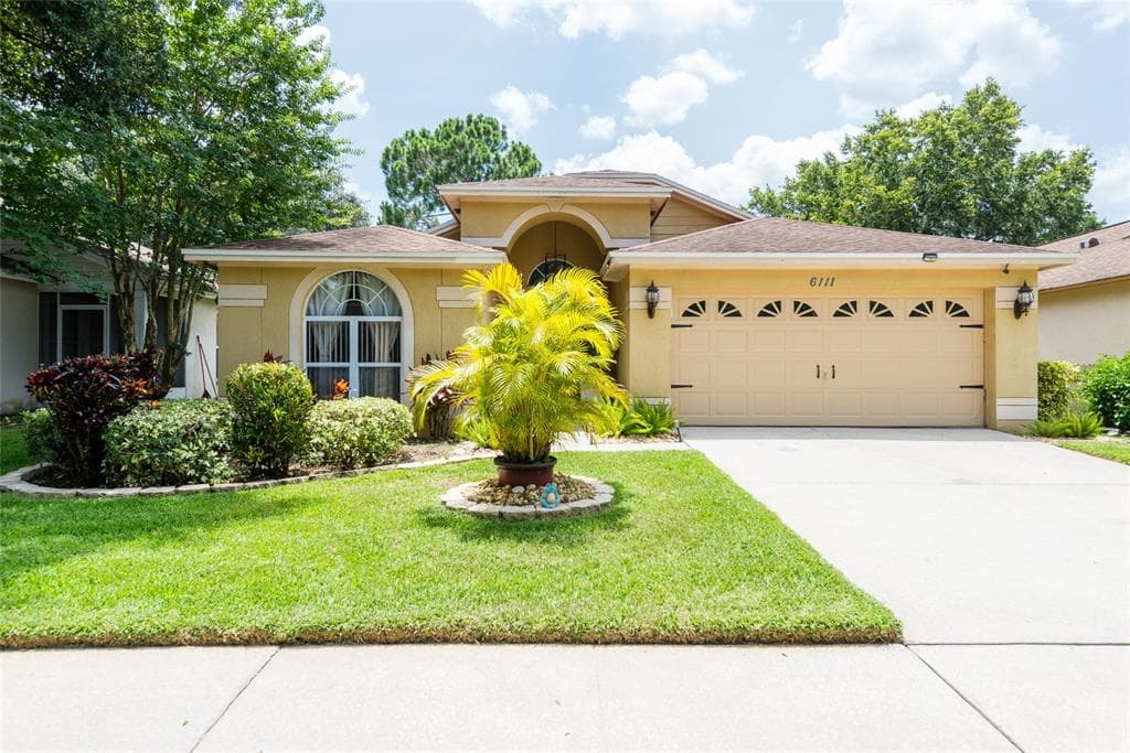 6111 BECKLIN PLACE RIVERVIEW, FL 33578