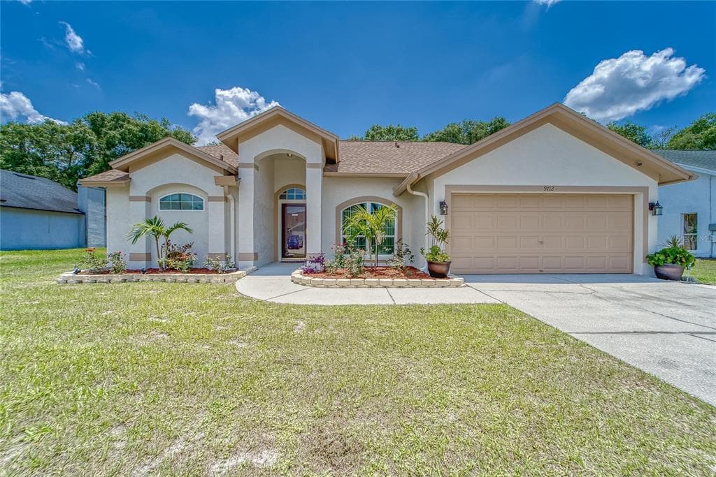 9712 GLENPOINTE DRIVE RIVERVIEW, FL 33569