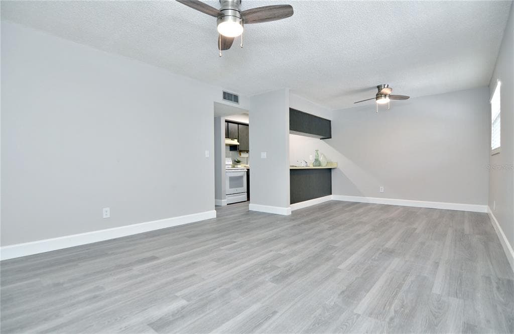 900 70TH STREET N UNIT 202 ST PETERSBURG, FL 33710