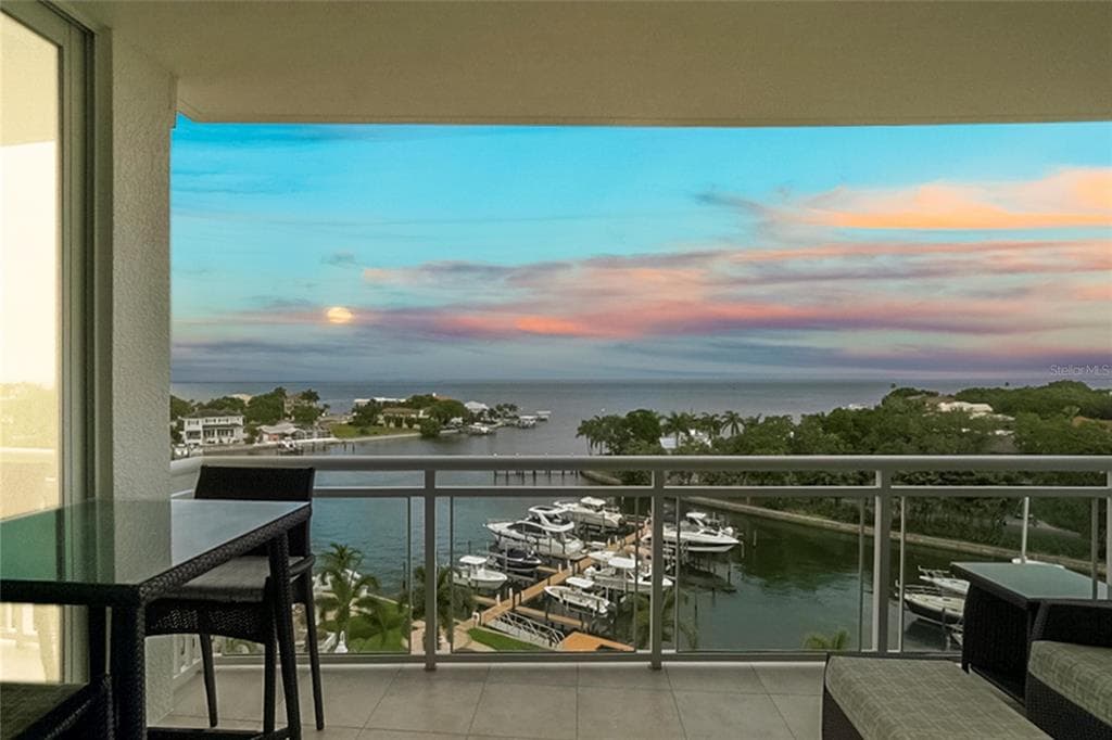 1325 SNELL ISLE BOULEVARD NE UNIT 705