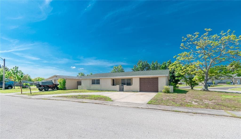 7004 OAKSHIRE DRIVE PORT RICHEY, FL 34668