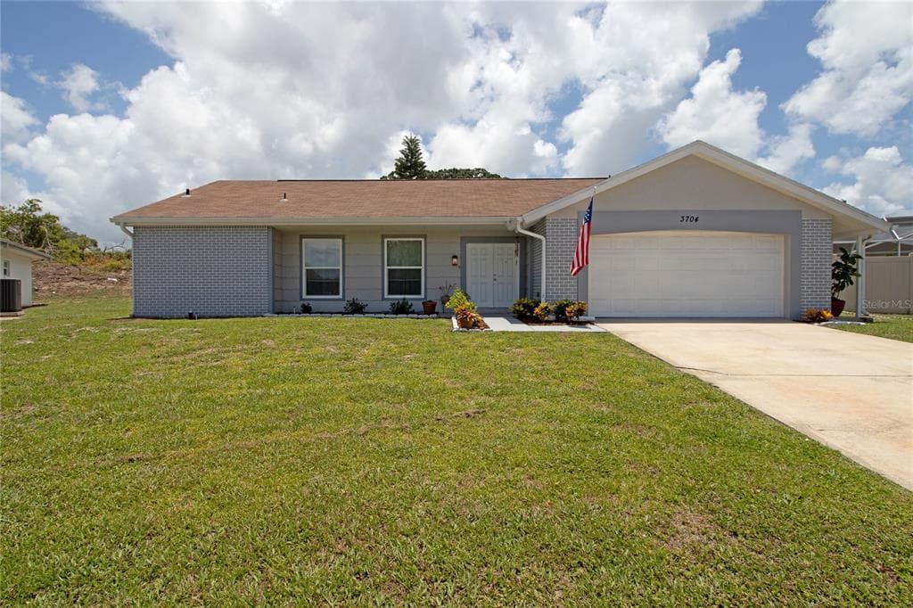 3704 LIGHTHOUSE WAY HOLIDAY, FL 34691