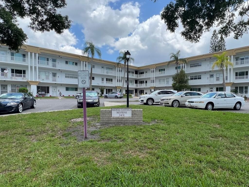 2431 CANADIAN WAY UNIT 53 CLEARWATER, FL 33763