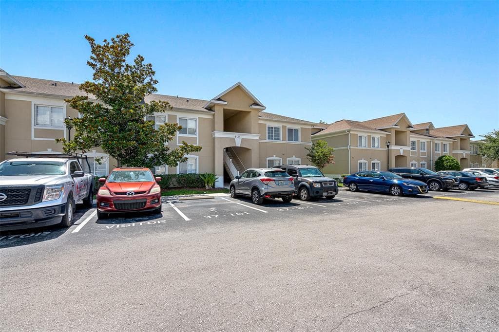 6437 CYPRESSDALE DRIVE UNIT 202 RIVERVIEW, FL 33578