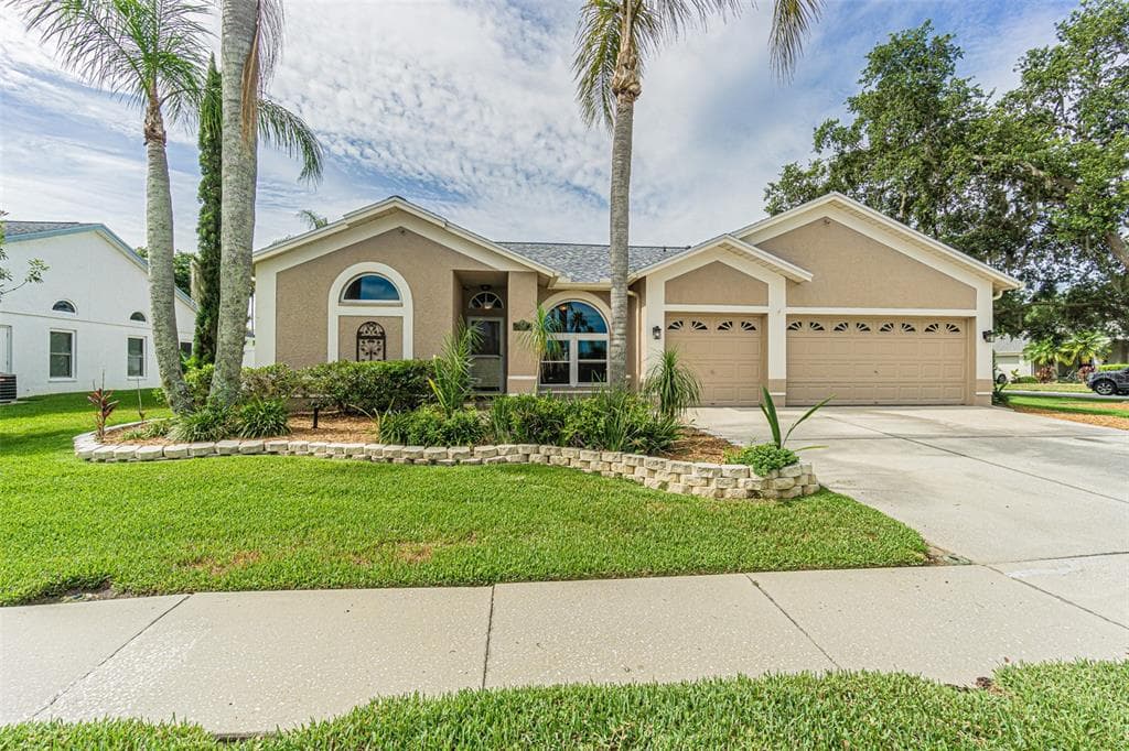 22618 GLYNDON POINT ROAD LUTZ, FL 33549