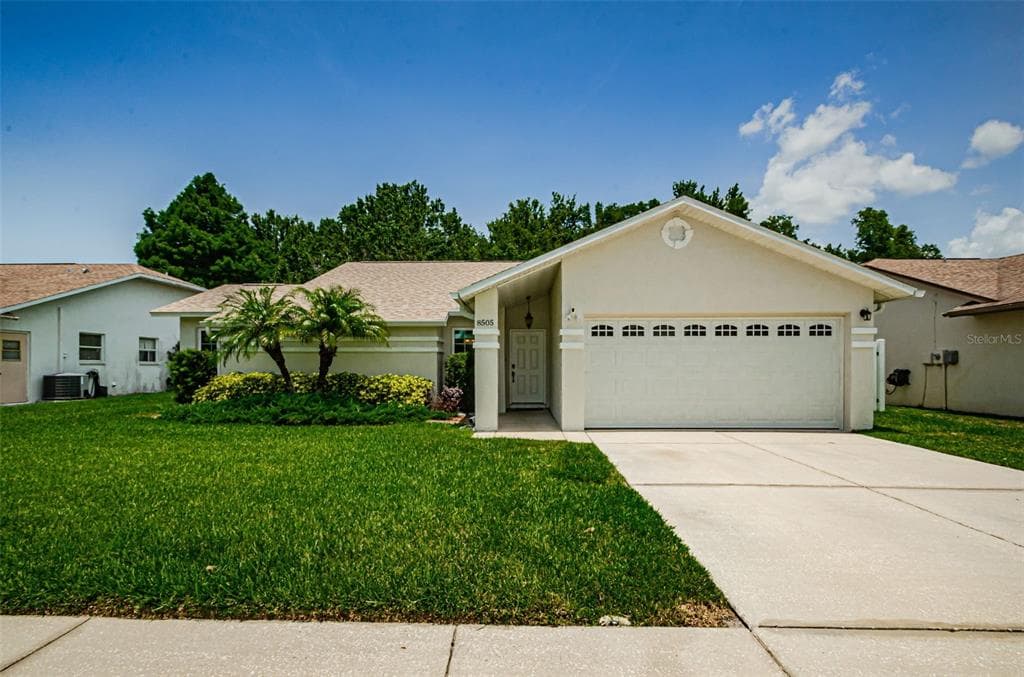 8505 YEARLING LANE