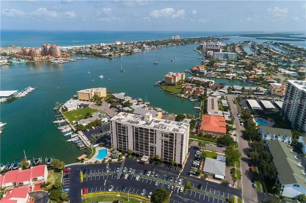 255 DOLPHIN POINT UNIT 501 CLEARWATER, FL 33767