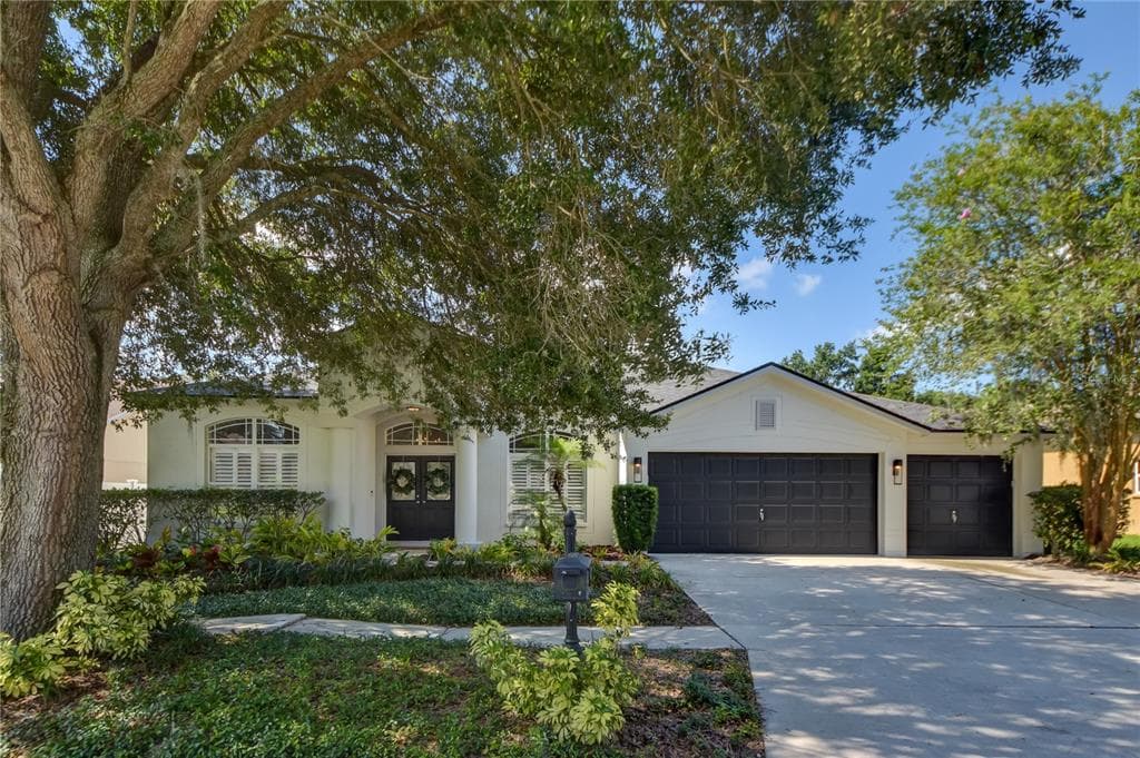 4619 RIVER CLOSE BOULEVARD VALRICO, FL 33596