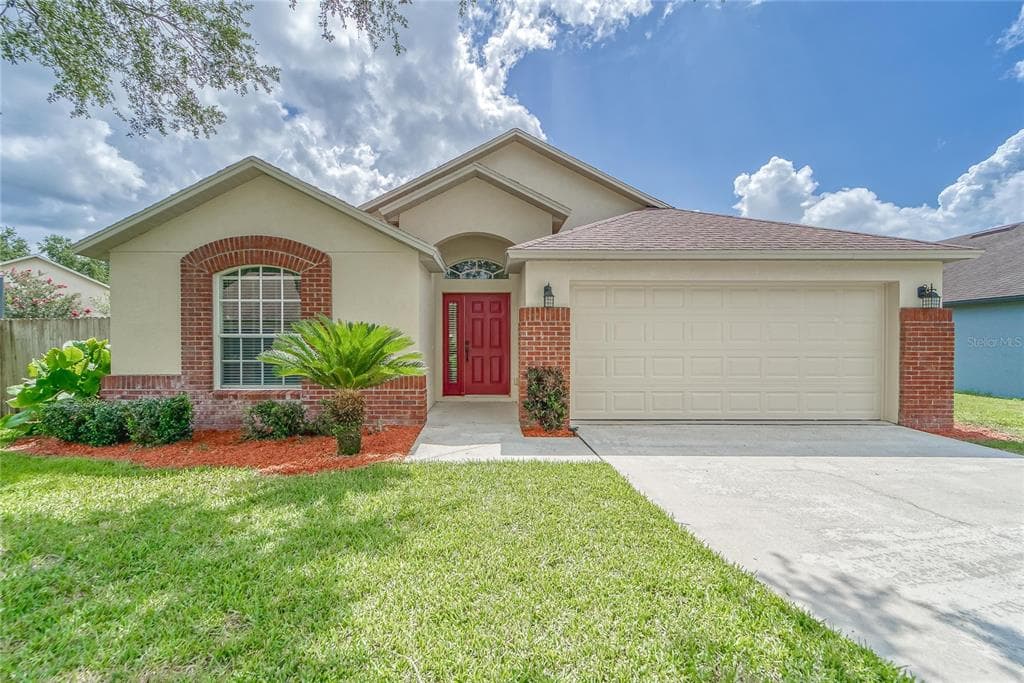 112 ORANGE BUD WAY PLANT CITY, FL 33563