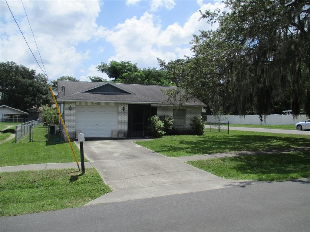 5926 11TH STREET ZEPHYRHILLS, FL 33542