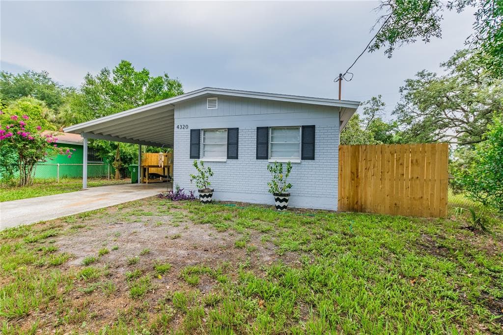 4320 W ARCH STREET TAMPA, FL 33607