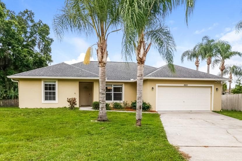 2631 ELLEN AVENUE KISSIMMEE, FL 34744