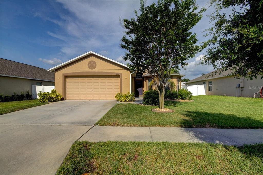 18612 DOBSON DRIVE HUDSON, FL 34667