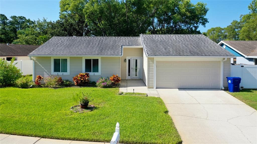 1079 MINEOLA CIRCLE PALM HARBOR, FL 34683