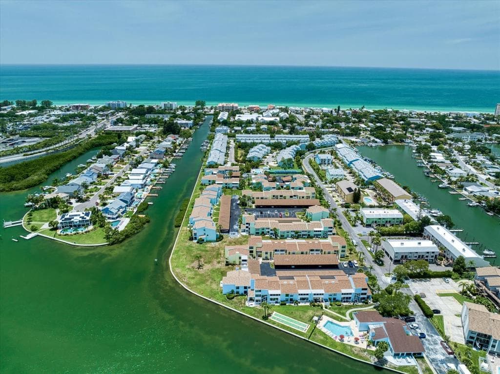1 WINDRUSH BOULEVARD UNIT 91 INDIAN ROCKS BEACH, FL 33785