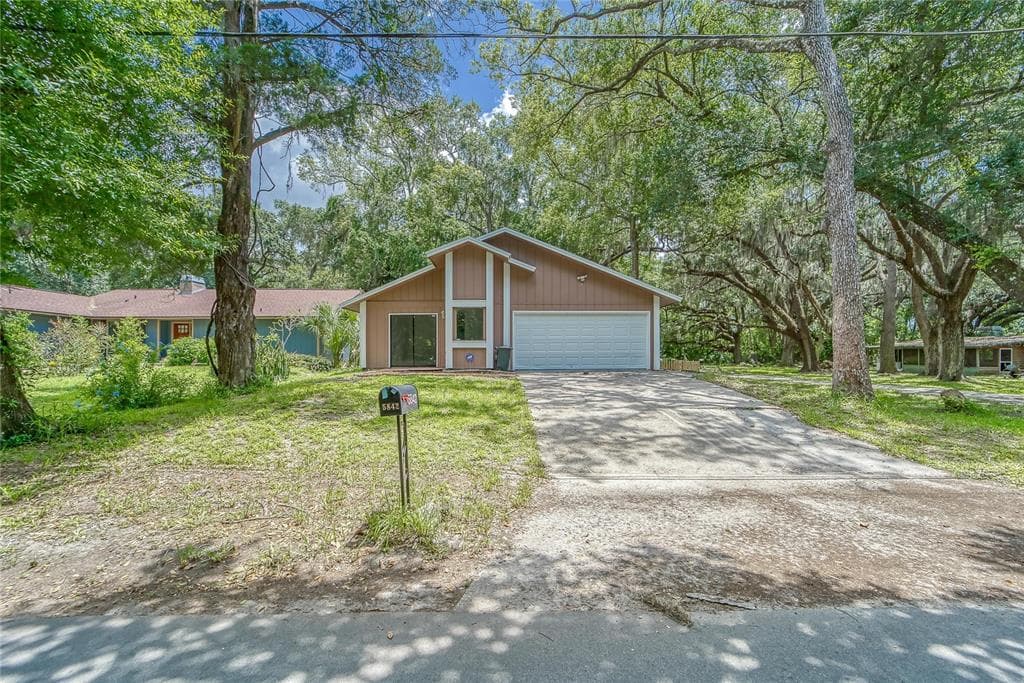 5842 ORANGE GROVE AVENUE NEW PORT RICHEY, FL 34652