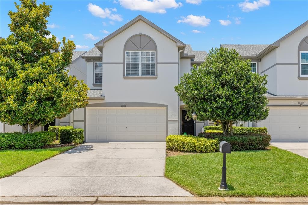 10212 DOLCE VISTA DRIVE NE ST PETERSBURG, FL 33702