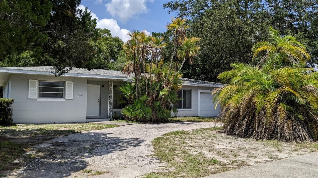 6613 POINSETTIA AVENUE S ST PETERSBURG, FL 33707