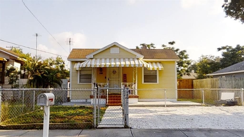 2931 W WALNUT STREET TAMPA, FL 33607
