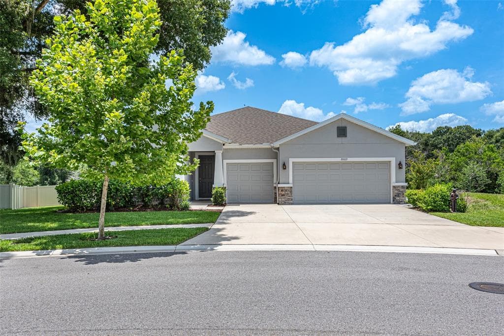 2603 KNIGHT ISLAND DRIVE