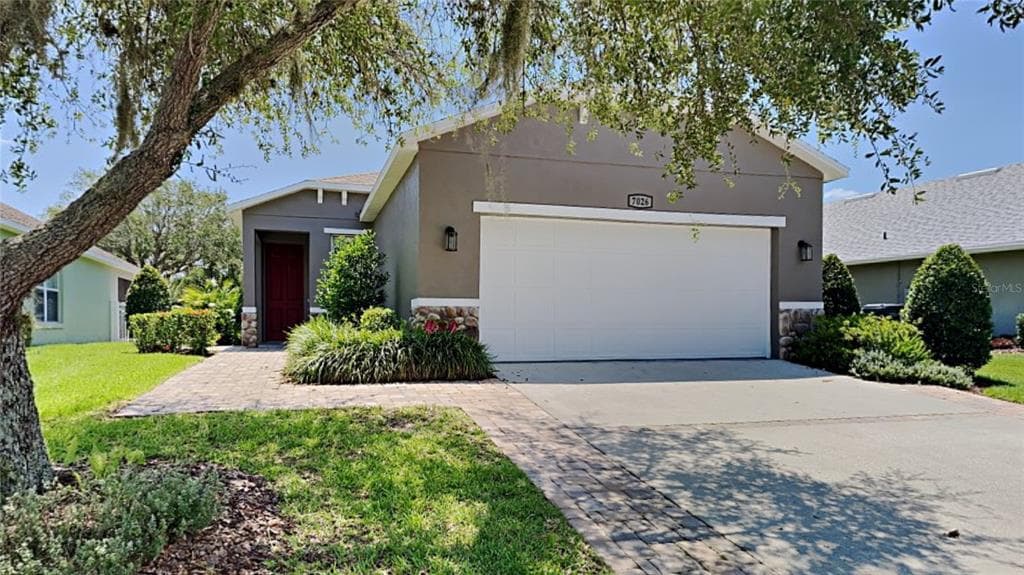 7026 CASCADES COURT LAKELAND, FL 33813