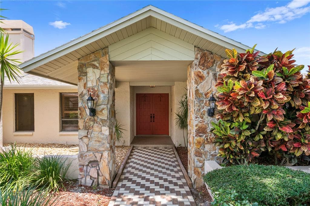 4308 GAINESBOROUGH COURT TAMPA, FL 33624