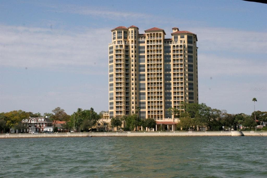 4201 BAYSHORE BOULEVARD UNIT 604 TAMPA, FL 33611