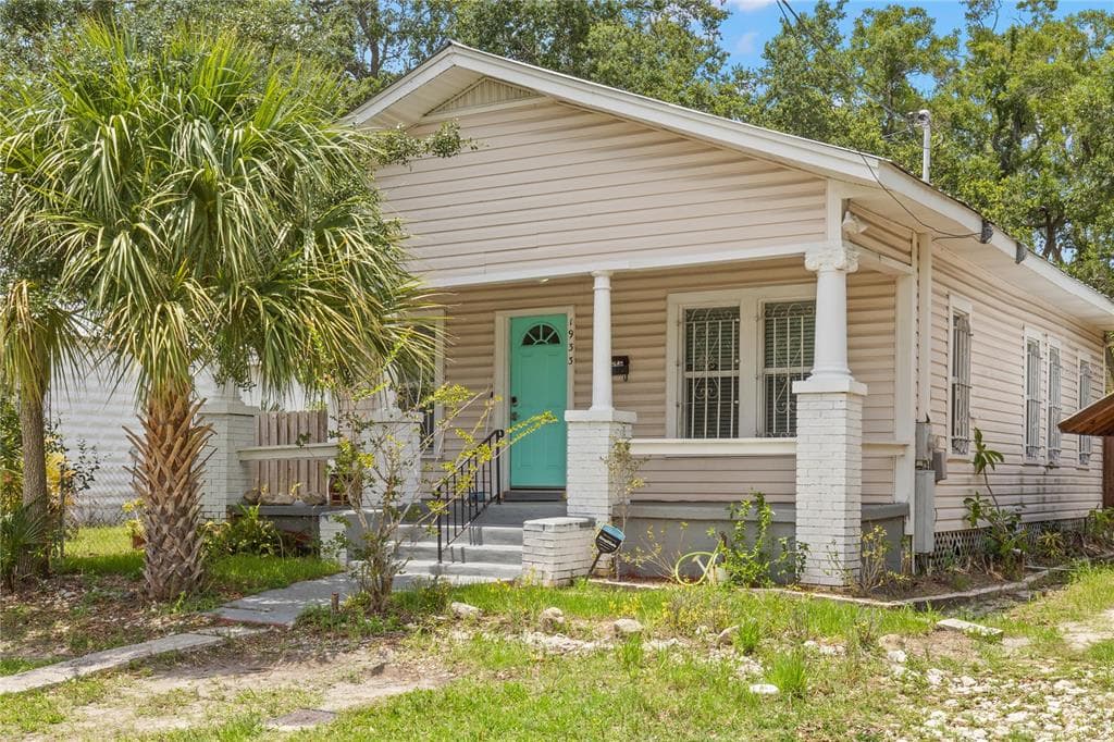 1933 W BEACH ST TAMPA, FL 33607