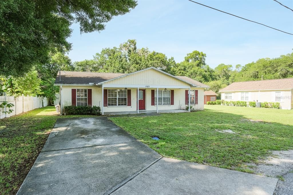 1003 W CALHOUN STREET PLANT CITY, FL 33563