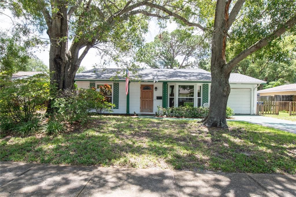 6751 22ND STREET N ST PETERSBURG, FL 33702