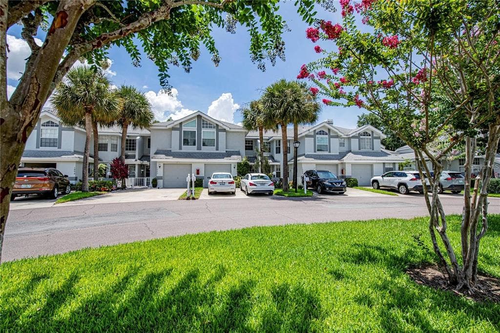 1988 GEORGIA CIRCLE S CLEARWATER, FL 33760