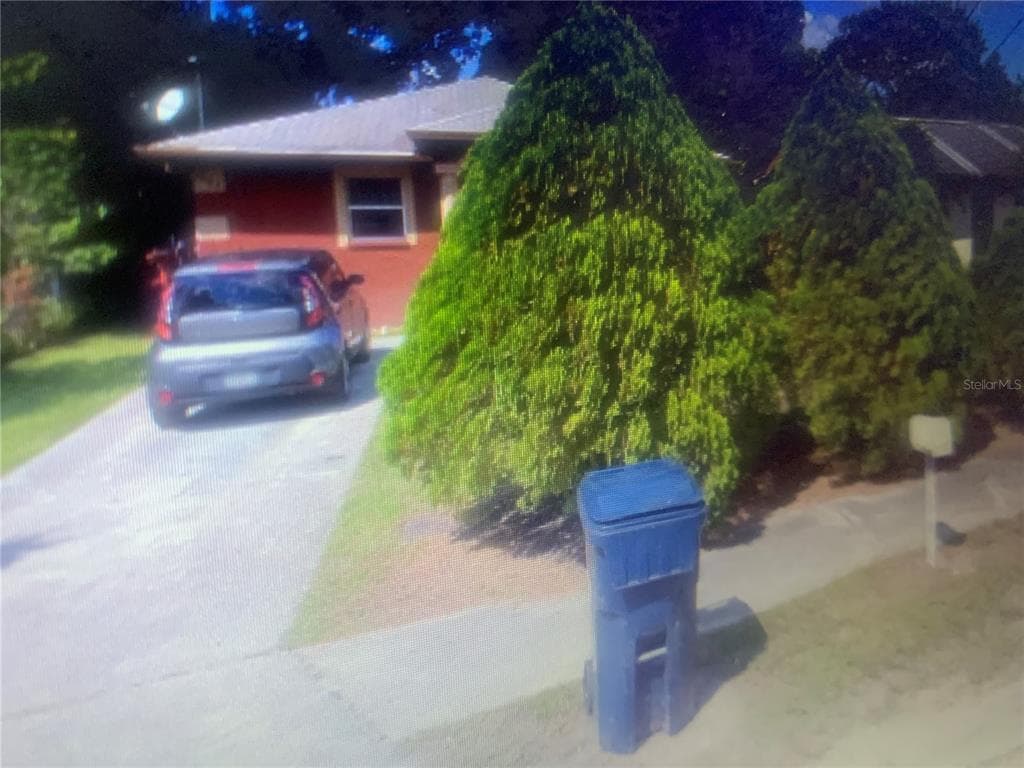 1504 E ANNIE STREET TAMPA, FL 33612
