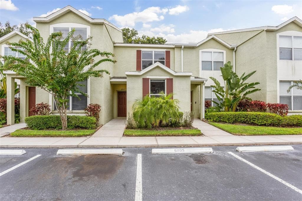 6205 OSPREY LAKE CIRCLE RIVERVIEW, FL 33578